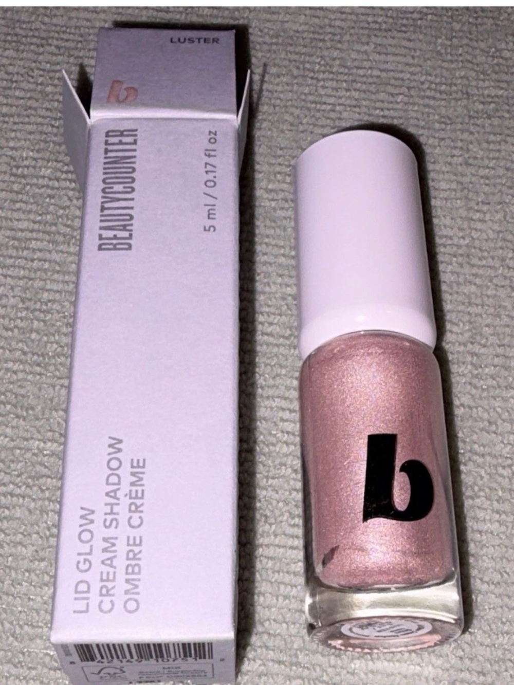 Beautycounter bundle of 2 Lid Glow Cream Shadow in Twinkle & Luster.